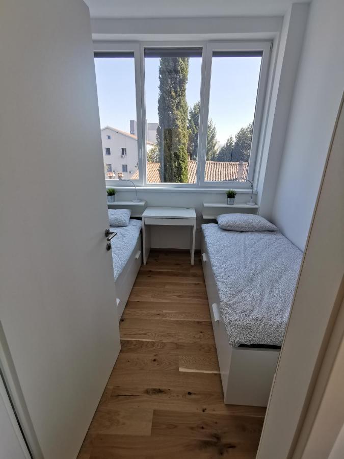 Apartmaji Egis 科佩尔 外观 照片