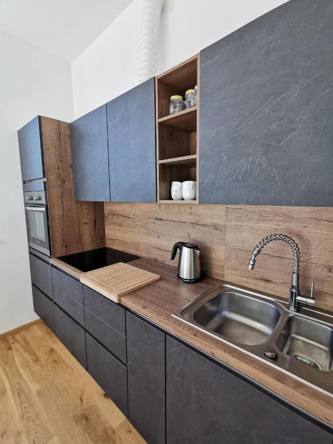 Apartmaji Egis 科佩尔 外观 照片